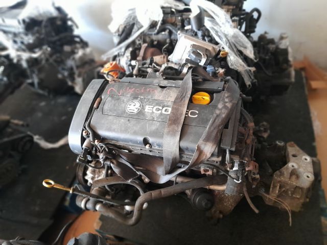 bontott OPEL VECTRA C Motor (Fűzött blokk hengerfejjel)