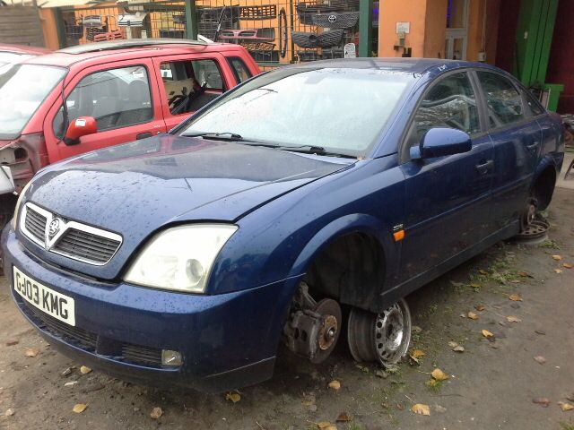 bontott OPEL VECTRA C Motor (Fűzött blokk hengerfejjel)