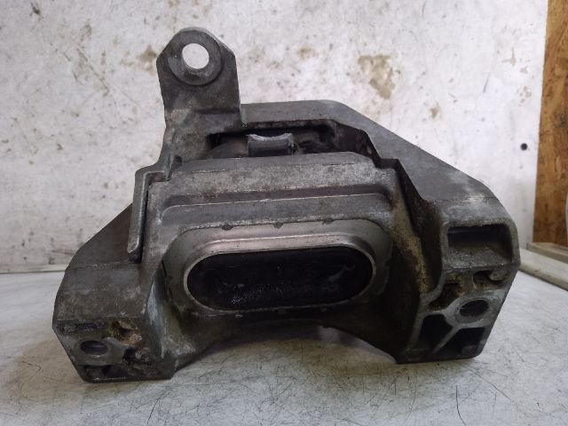 bontott OPEL VECTRA C Motor Tartó Bak (Fém)