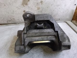 bontott OPEL VECTRA C Motor Tartó Bak (Fém)