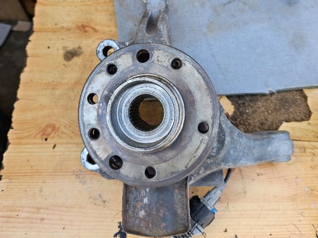 bontott OPEL VECTRA C Bal első Csonkállvány Kerékaggyal