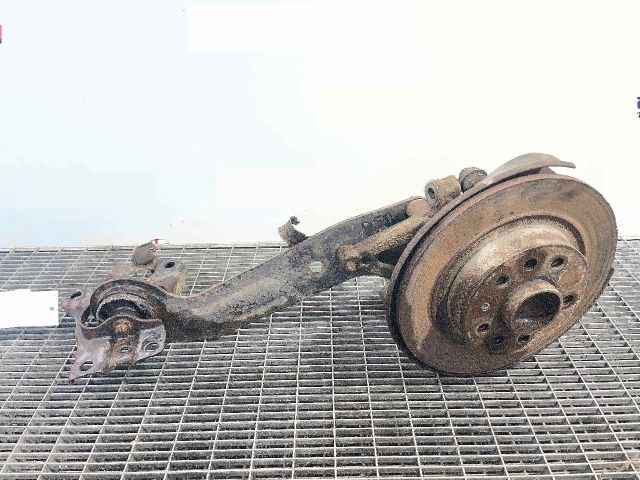 bontott OPEL VECTRA C Bal hátsó Csonkállvány