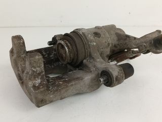 bontott OPEL VECTRA C Bal hátsó Féknyereg Munkahengerrel