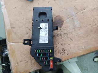 bontott OPEL VECTRA C Biztosítéktábla Motortér