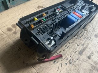 bontott OPEL VECTRA C Biztosítéktábla Motortér