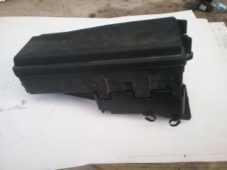 bontott OPEL VECTRA C Biztosítéktábla Motortér