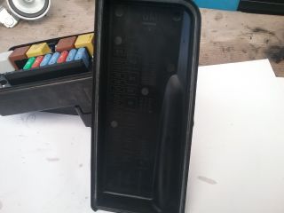 bontott OPEL VECTRA C Biztosítéktábla Motortér