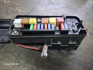 bontott OPEL VECTRA C Biztosítéktábla Motortér