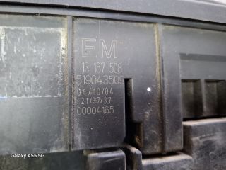 bontott OPEL VECTRA C Biztosítéktábla Motortér