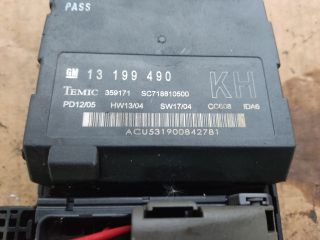 bontott OPEL VECTRA C Biztosítéktábla Motortér