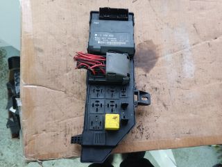 bontott OPEL VECTRA C Biztosítéktábla Motortér