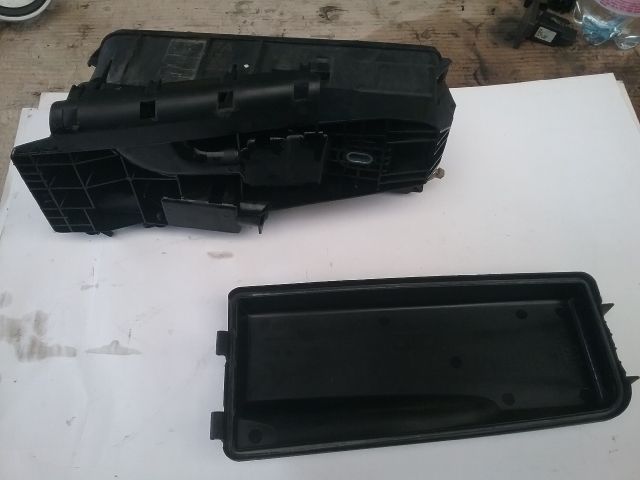 bontott OPEL VECTRA C Biztosítéktábla Motortér