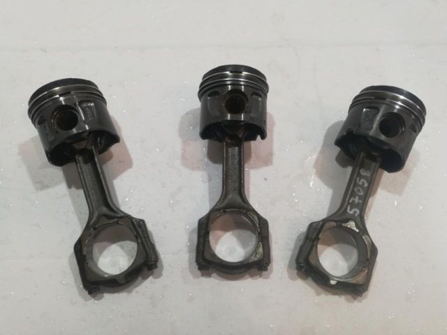 bontott OPEL VECTRA C Dugattyú