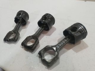 bontott OPEL VECTRA C Dugattyú