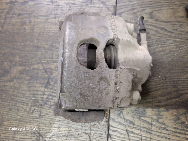 bontott OPEL VECTRA C Jobb első Féknyereg Munkahengerrel