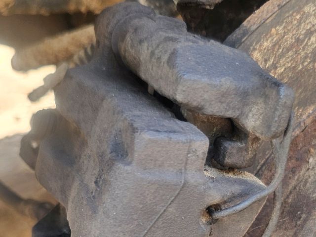 bontott OPEL VECTRA C Jobb hátsó Féknyereg Munkahengerrel