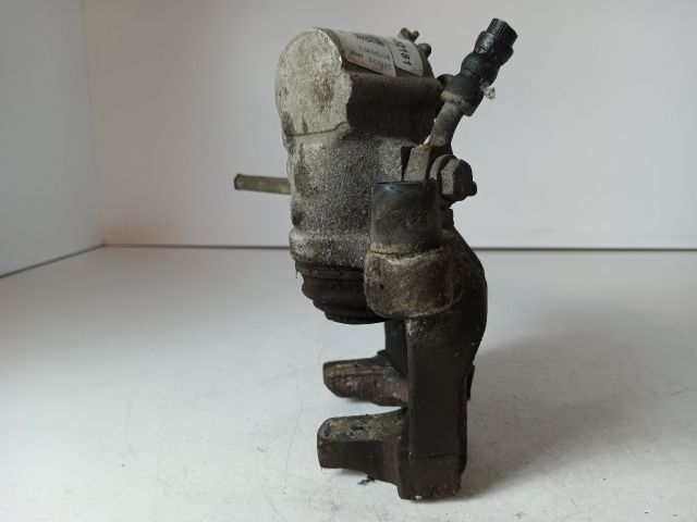 bontott OPEL VECTRA C Jobb hátsó Féknyereg Munkahengerrel