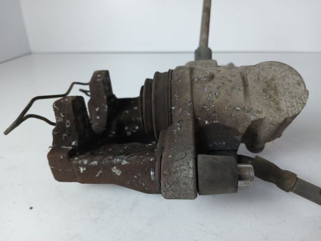 bontott OPEL VECTRA C Jobb hátsó Féknyereg Munkahengerrel