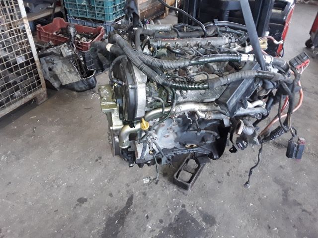 bontott OPEL VECTRA C Motor (Fűzött blokk hengerfejjel)