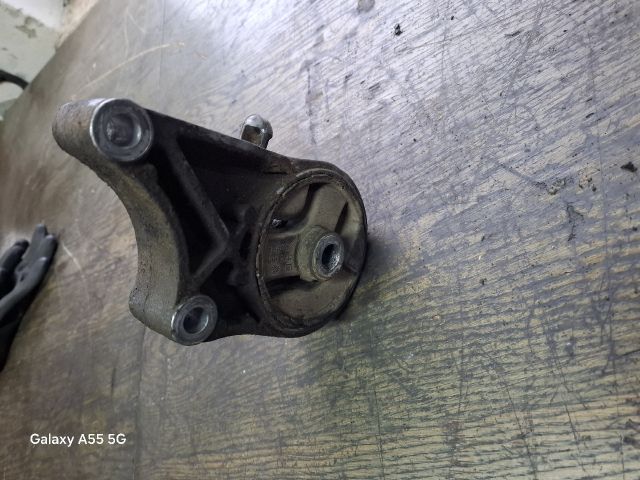 bontott OPEL VECTRA C Motor Tartó Bak (Fém)