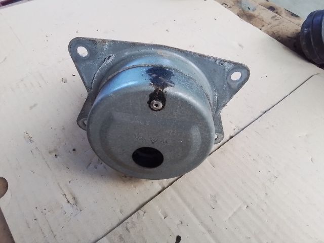 bontott OPEL VECTRA C Motor Tartó Bak (Fém)