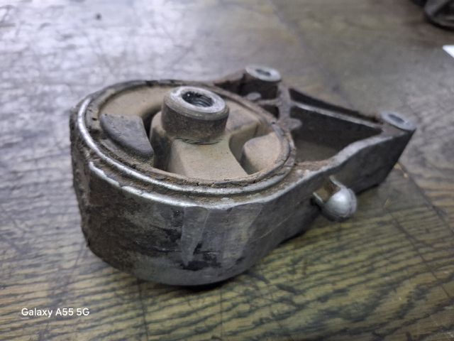 bontott OPEL VECTRA C Motor Tartó Bak (Fém)