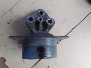 bontott OPEL VECTRA C Motor Tartó Bak (Fém)