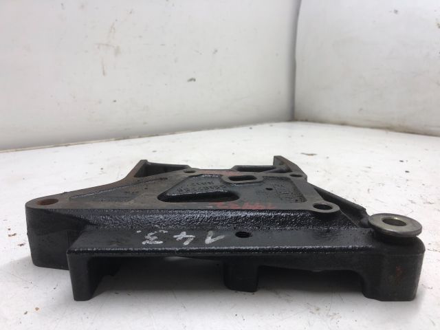 bontott OPEL VECTRA C Motor Tartó Bak (Fém)