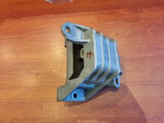 bontott OPEL VECTRA C Motor Tartó Bak Jobb