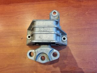 bontott OPEL VECTRA C Motor Tartó Bak Jobb