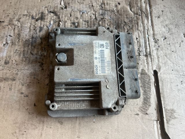 bontott OPEL VECTRA C Motorvezérlő