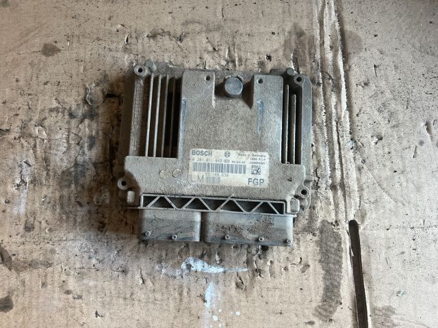 bontott OPEL VECTRA C Motorvezérlő