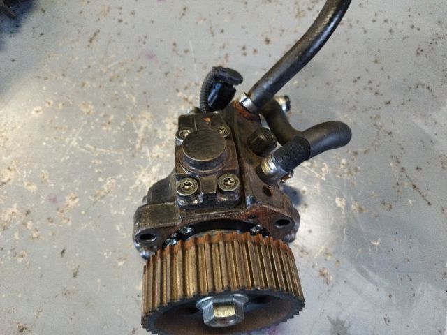 bontott OPEL VECTRA C Nagynyomású Szivattyú