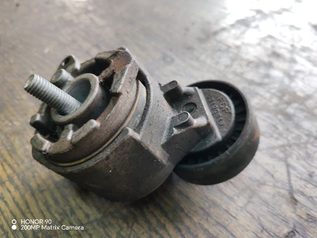 bontott OPEL VECTRA C Szíjfeszítő Görgő