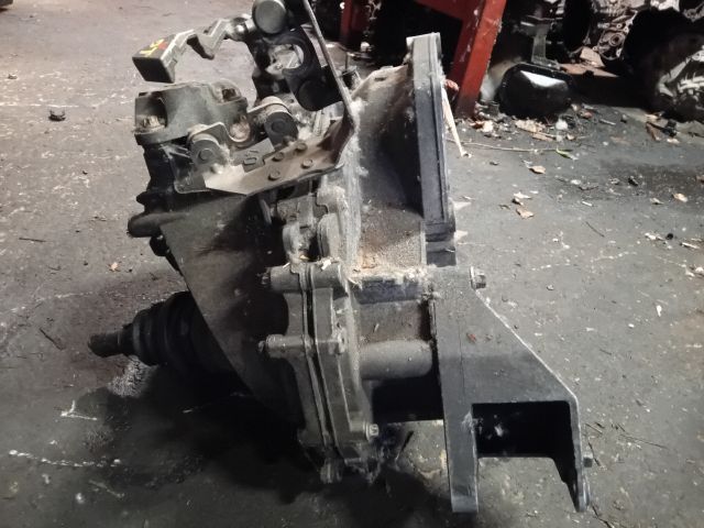 bontott OPEL VECTRA C Váltó (Mechanikus)