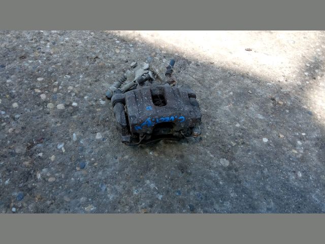 bontott OPEL VECTRA C Bal hátsó Féknyereg Munkahengerrel