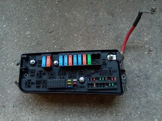 bontott OPEL VECTRA C Biztosítéktábla Motortér