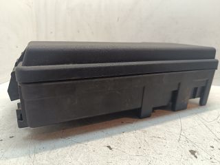 bontott OPEL VECTRA C Biztosítéktábla Motortér