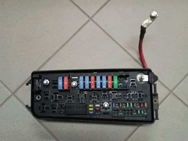 bontott OPEL VECTRA C Biztosítéktábla Motortér