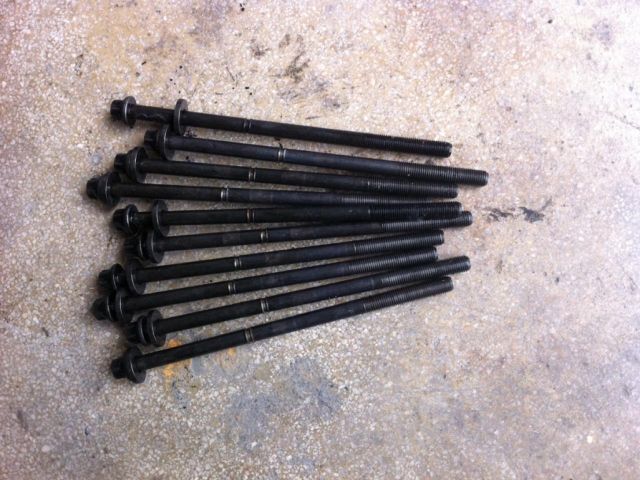 bontott OPEL VECTRA C Hengerfej Csavar