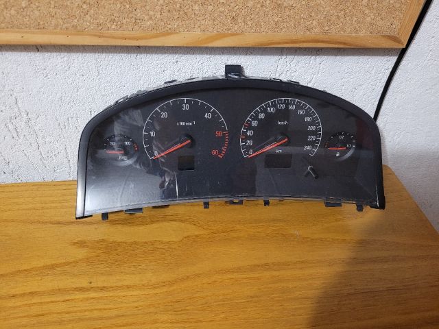 bontott OPEL VECTRA C Kilométeróra