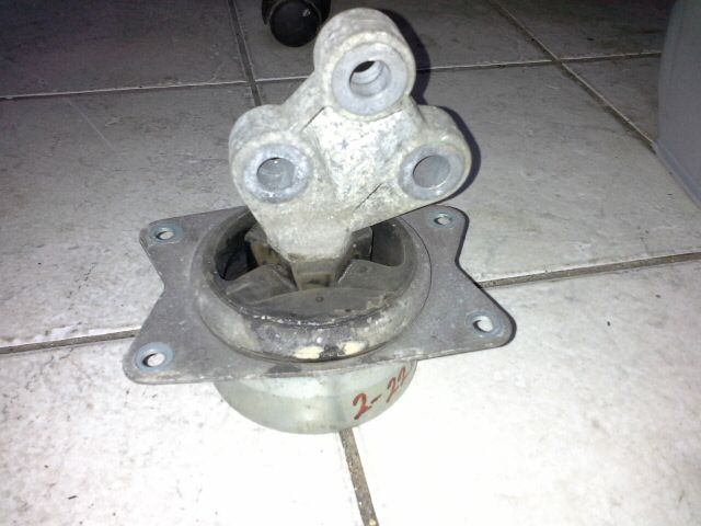 bontott OPEL VECTRA C Motor Tartó Bak (Pozíciófüggetlen)