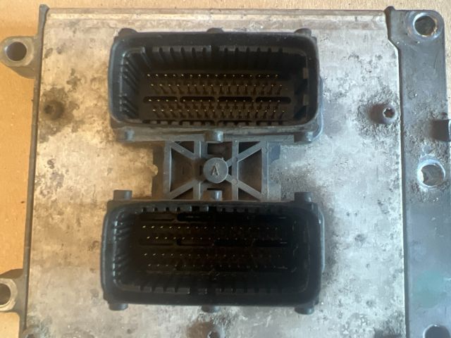 bontott OPEL VECTRA C Motorvezérlő