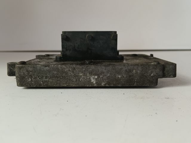 bontott OPEL VECTRA C Motorvezérlő