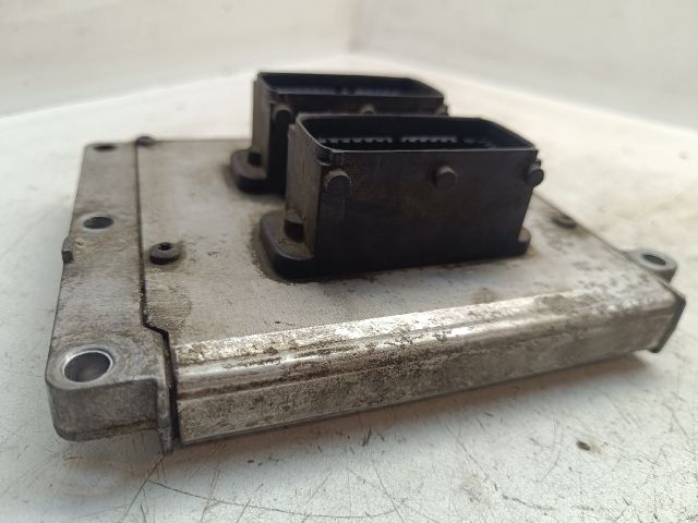 bontott OPEL VECTRA C Motorvezérlő