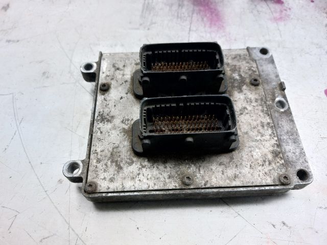 bontott OPEL VECTRA C Motorvezérlő