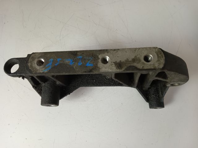 bontott OPEL VECTRA C Motor Tartó Bak (Fém)