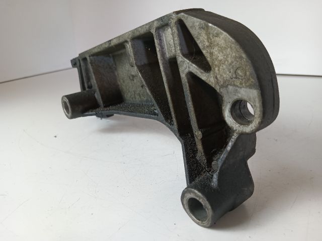 bontott OPEL VECTRA C Motor Tartó Bak (Fém)