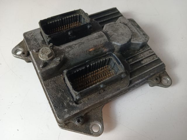 bontott OPEL VECTRA C Motorvezérlő