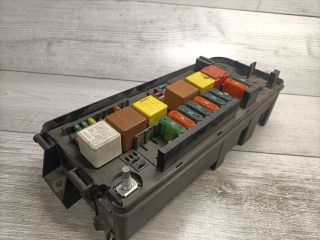 bontott OPEL VECTRA C Biztosítéktábla Motortér